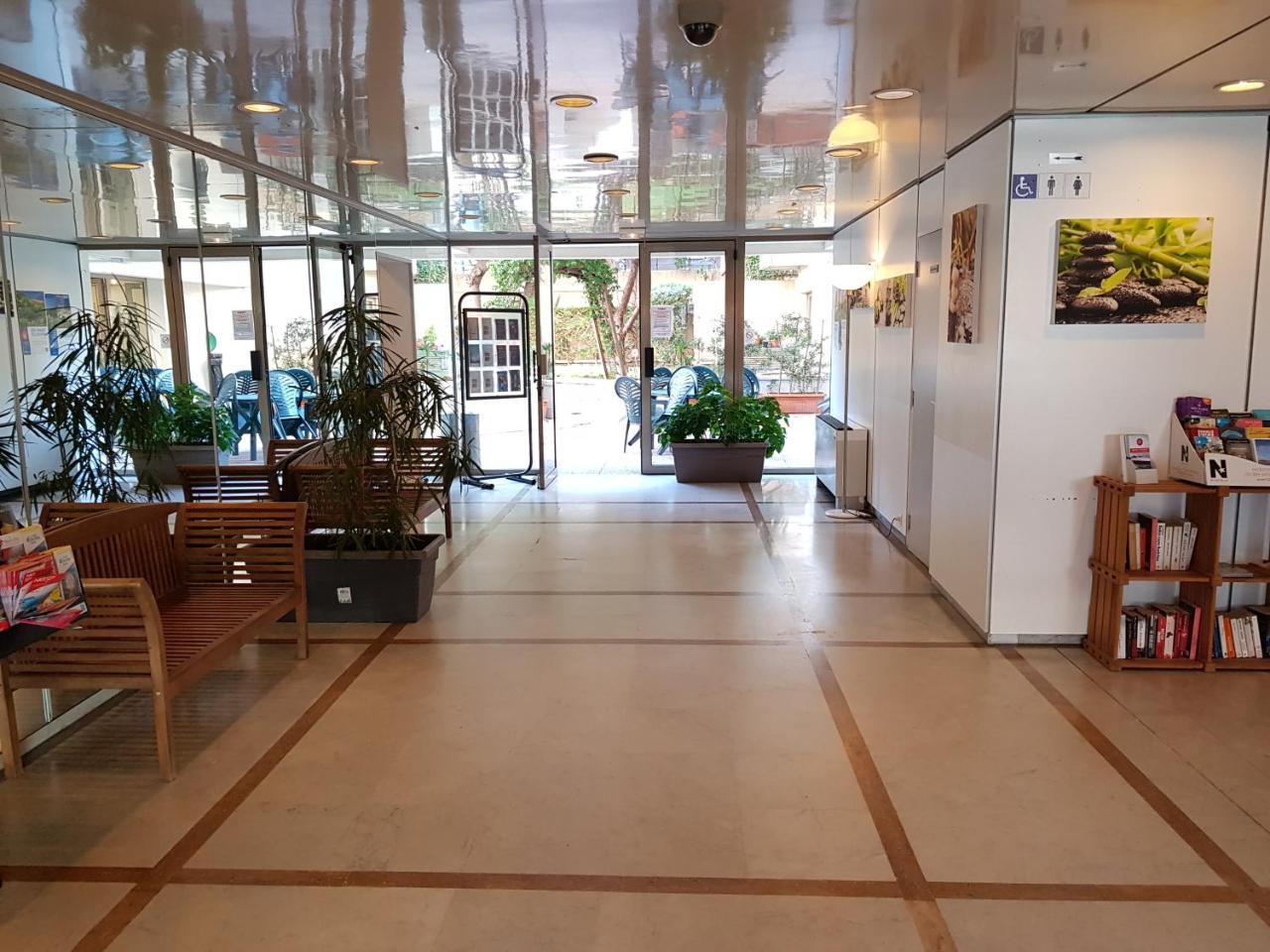 Residence Couleurs Soleil, Juan Les Pins Антиб Экстерьер фото